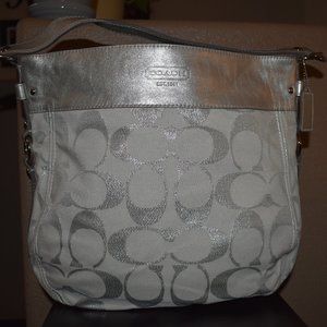 COACH HANDBAG
